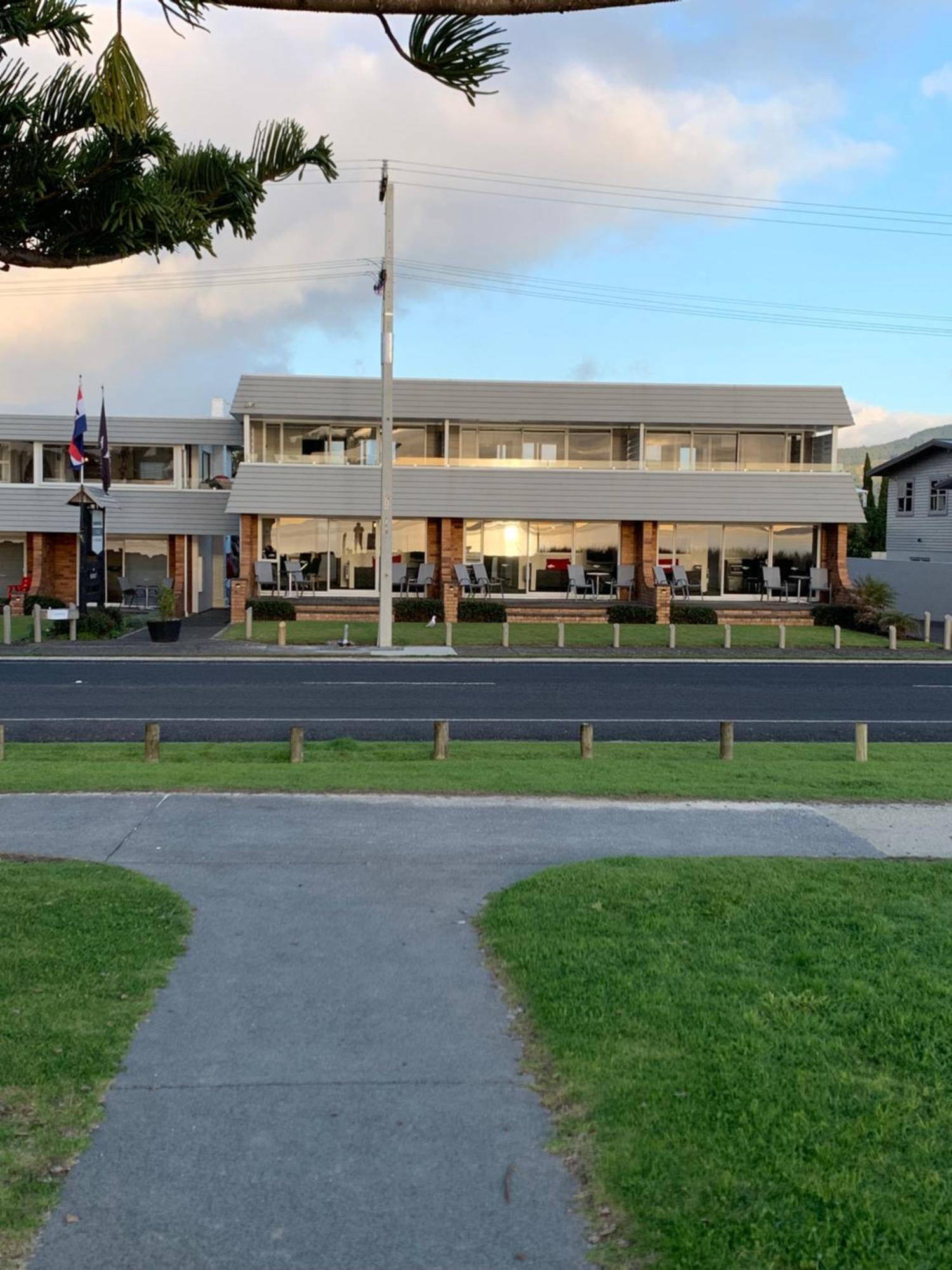 The Oceanside Motel Whitianga Exteriör bild