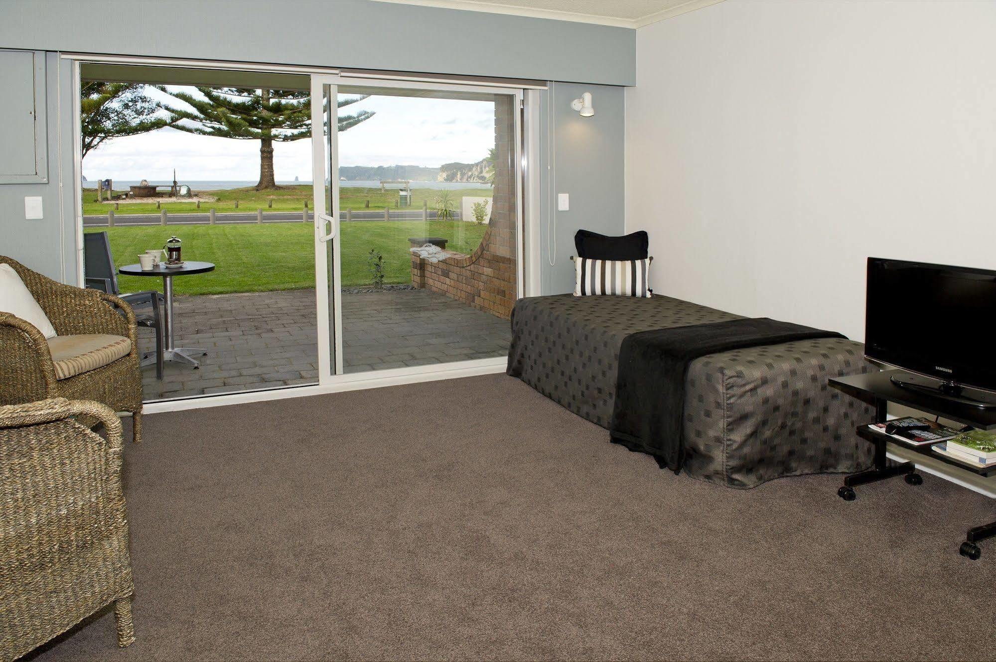 The Oceanside Motel Whitianga Exteriör bild
