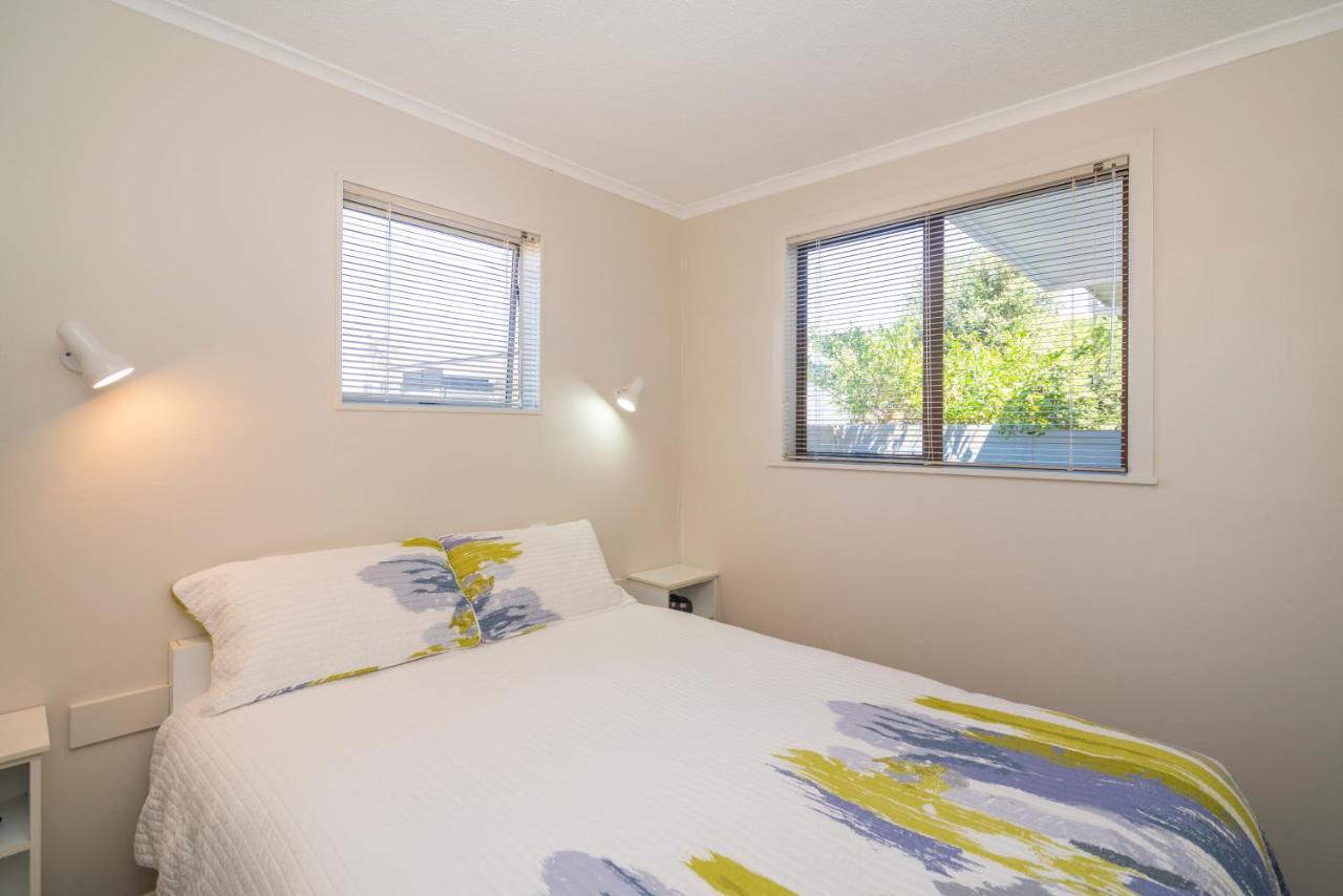 The Oceanside Motel Whitianga Exteriör bild